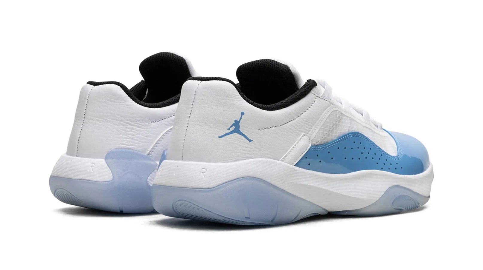 Air Jordan 11 CMFT Low "University Blue"