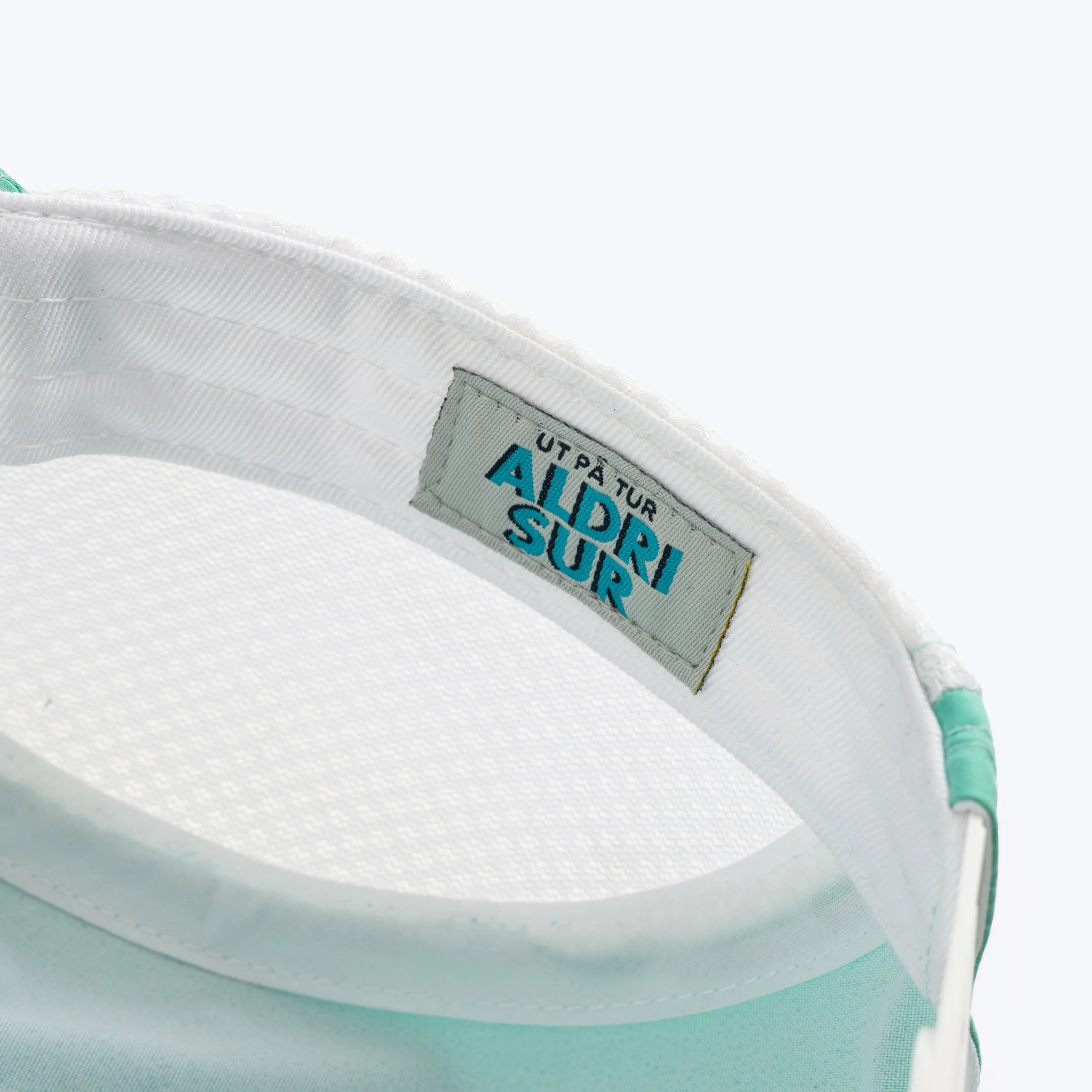 Arna Ultra-Light Running Cap in Celeste