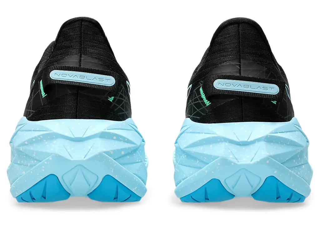 Asics Novablast 4 Lite Show