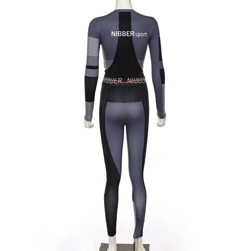 Contrast Sports Fitness Set trendy