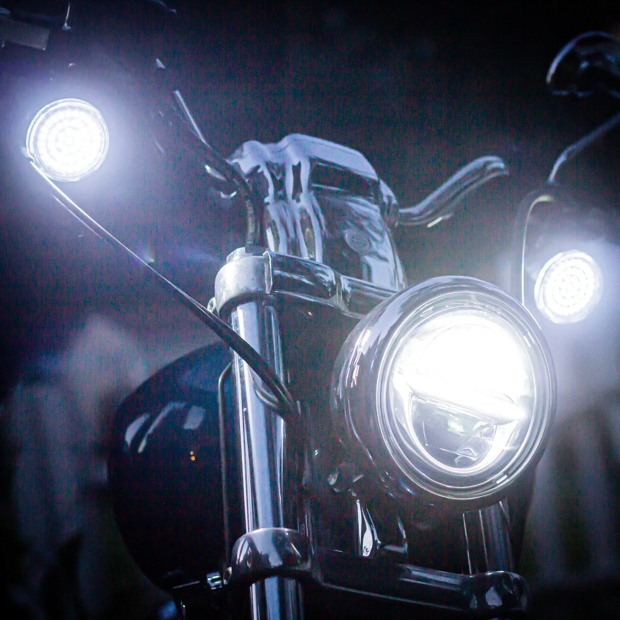 Eagle Lights Midnight Edition Front and Rear LED Turn Signal Kit for Harley Davidson Motorcycles - 1157 Front / 1156 Amber Rear