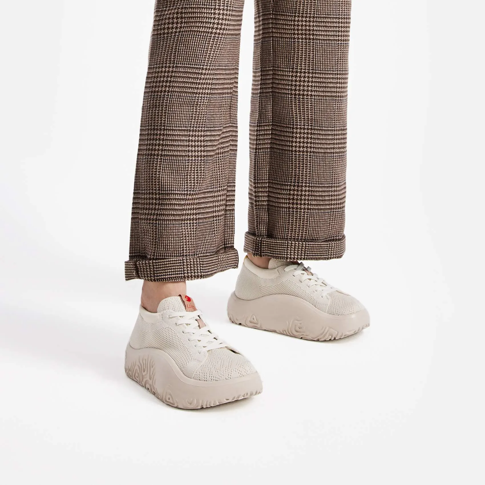 Eggshell Vigo IV Women