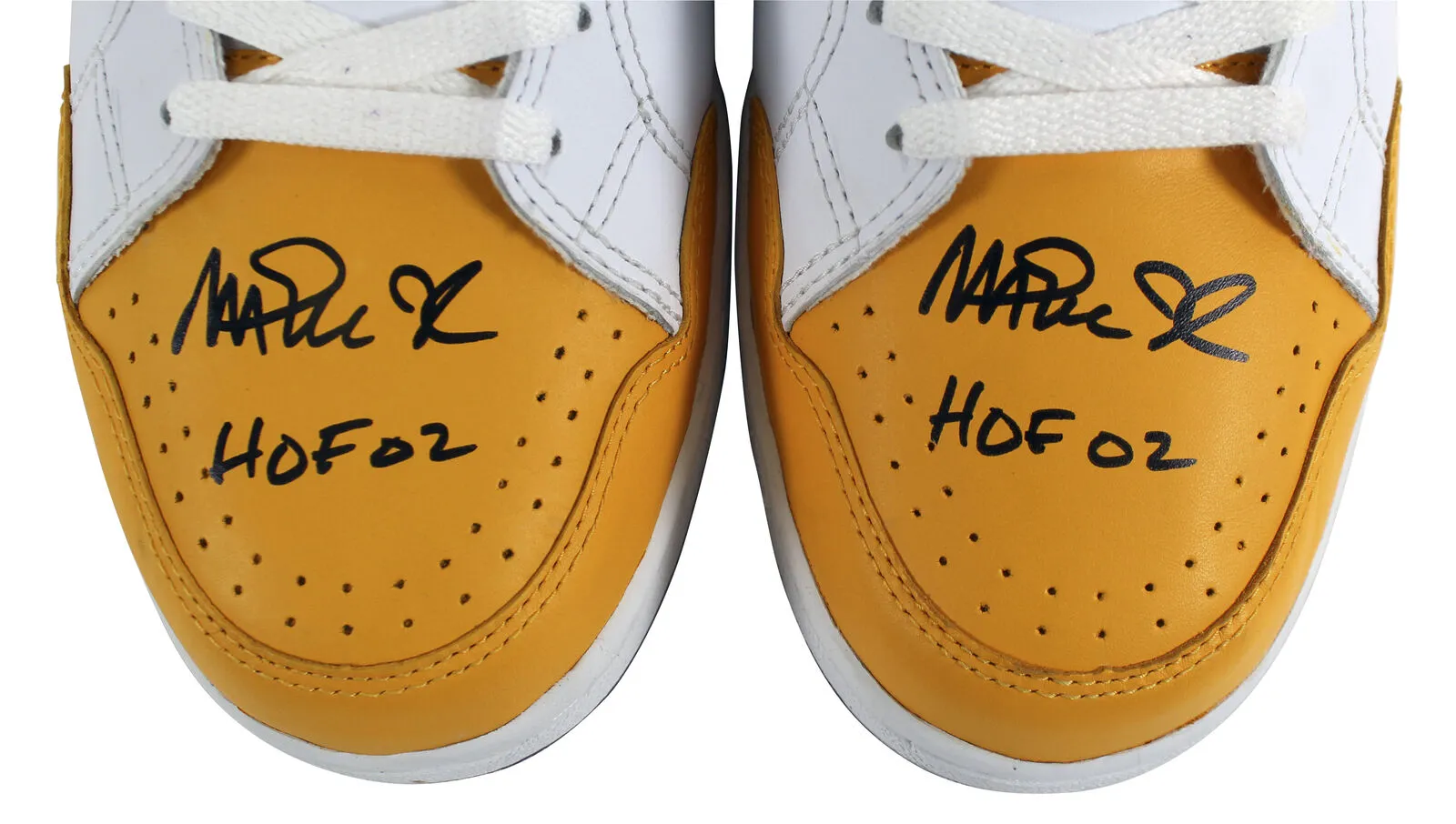 Lakers Magic Johnson "HOF 02" Authentic Signed Converse Weapon Shoes BAS Witness