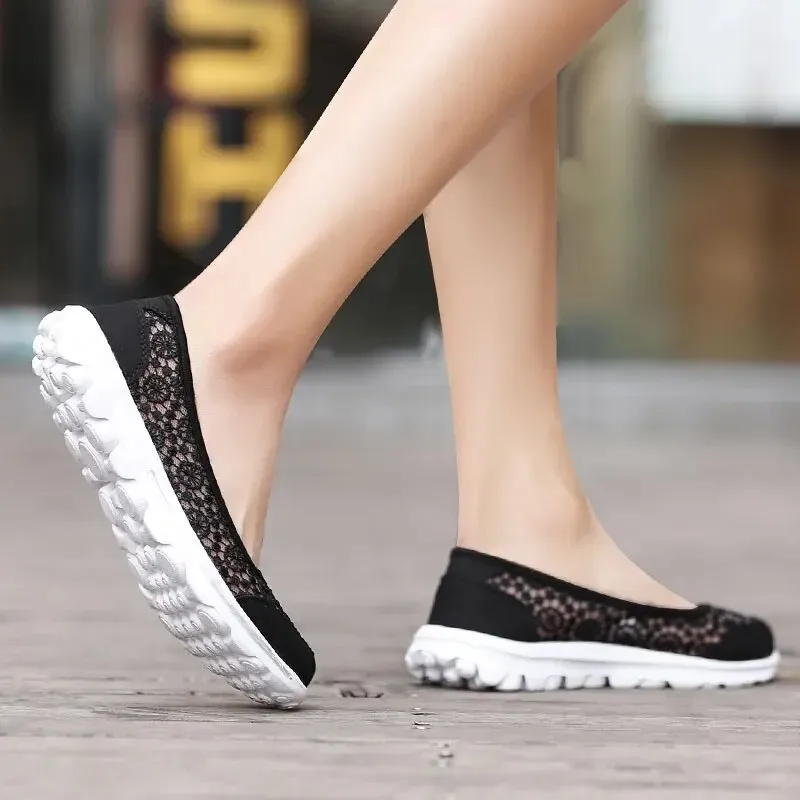 Lindsay® | Uncomplicated and trendy   shoes