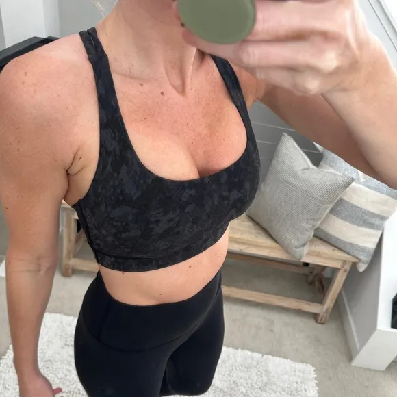 Lululemon Energy Black &amp; Gray Snake Strappy Sports Bra Athleisure Athletic 4
