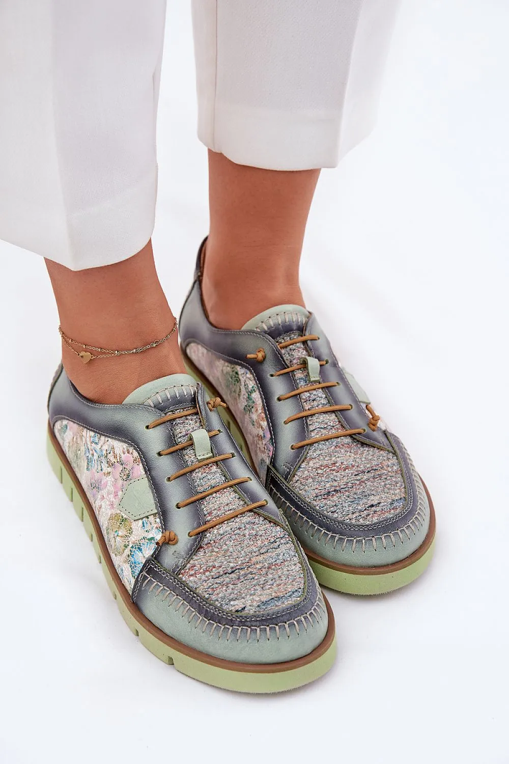 Maciejka Natural leather Low Shoes
