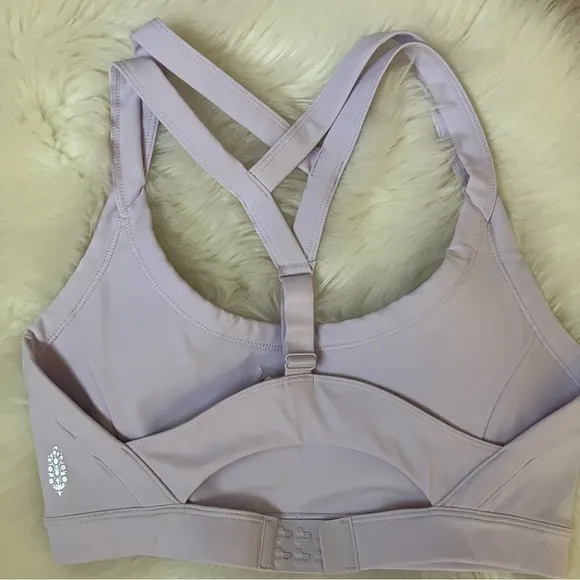 *NEW* FREE PEOPLE FP Movement Run Racer Bra in Lilac M Lavender Sports Bra NWOT