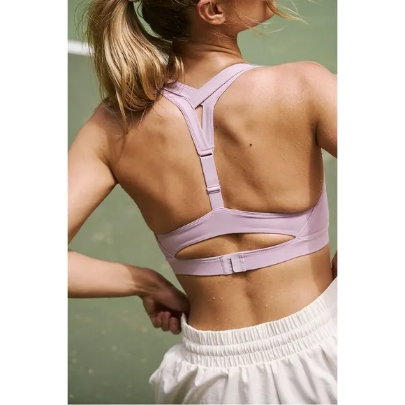 *NEW* FREE PEOPLE FP Movement Run Racer Bra in Lilac M Lavender Sports Bra NWOT