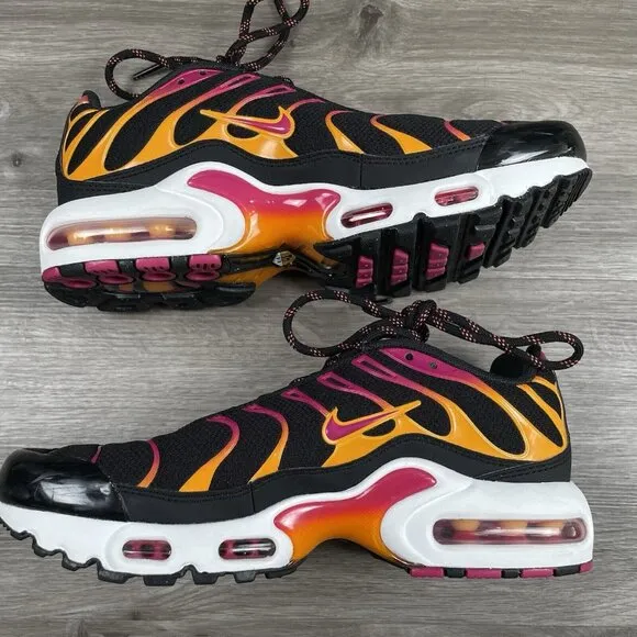 Nike Air Max Plus Youth Kids Size 6.5Y Black Pink White Orange DX9264-001 Shoes