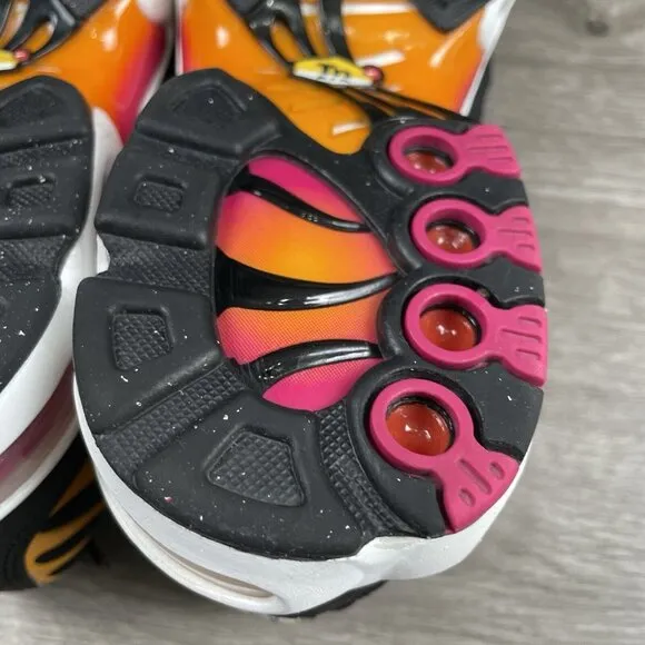 Nike Air Max Plus Youth Kids Size 6.5Y Black Pink White Orange DX9264-001 Shoes
