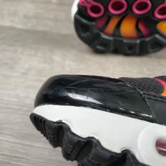 Nike Air Max Plus Youth Kids Size 6.5Y Black Pink White Orange DX9264-001 Shoes