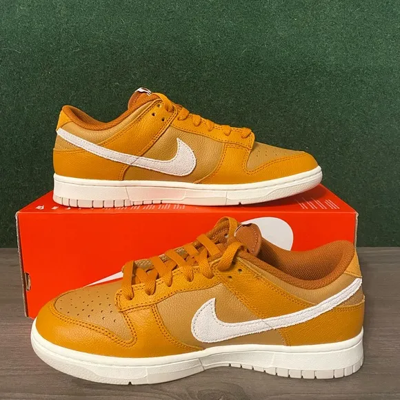 Nike Dunk Low ‘Monarch’ Size 9.5