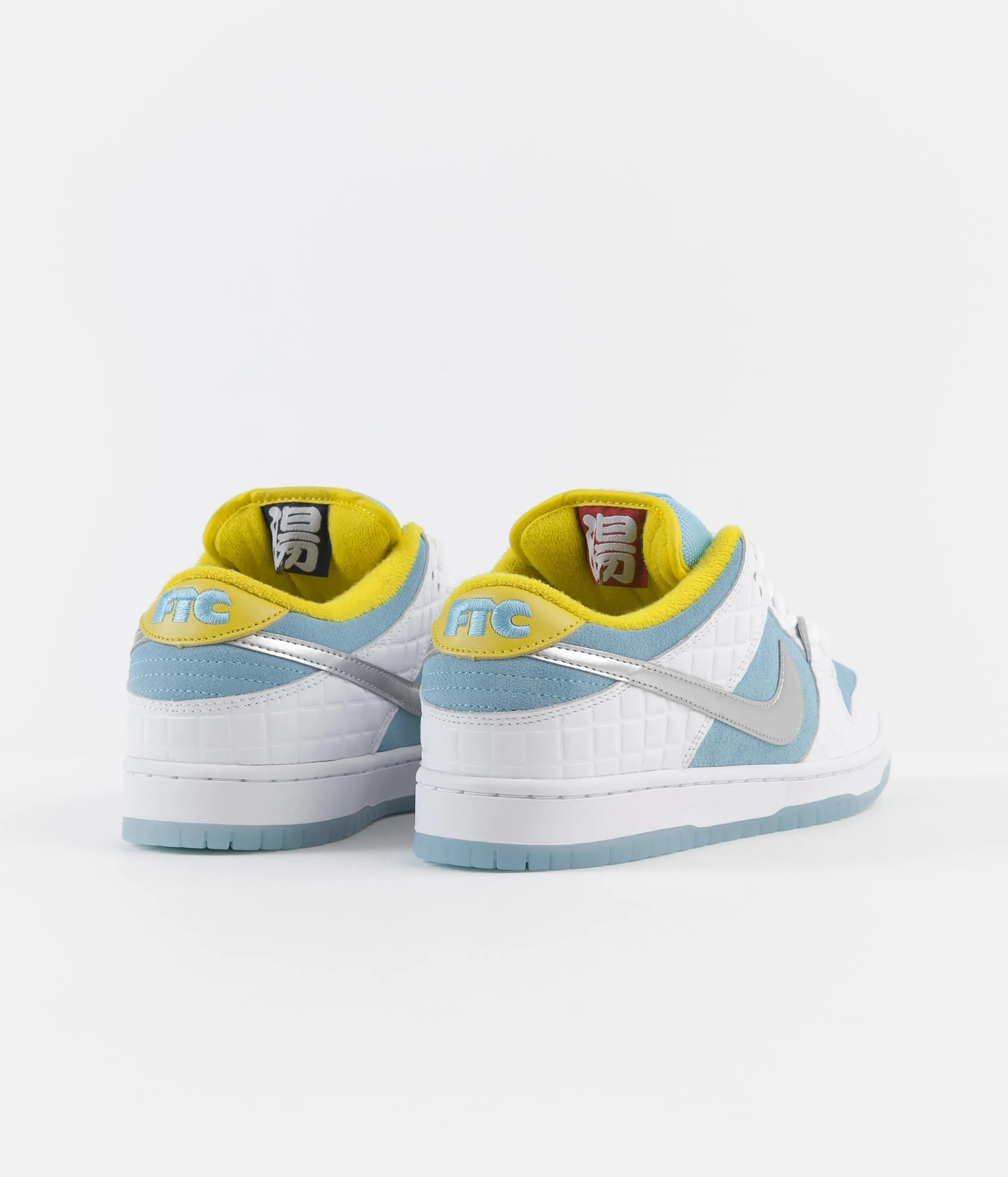 Nike SB x FTC Dunk Low Pro Shoes - Lagoon Pulse / Metallic Silver