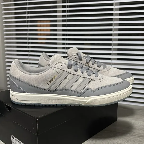 NWT Adidas Originals Tyshawn II 'Light Onix Clear Granite' Shoes JI0848
