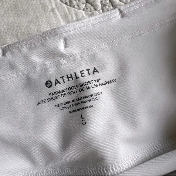 NWT - Athleta - Fairway High Rise Golf 18&quot; Skort - White