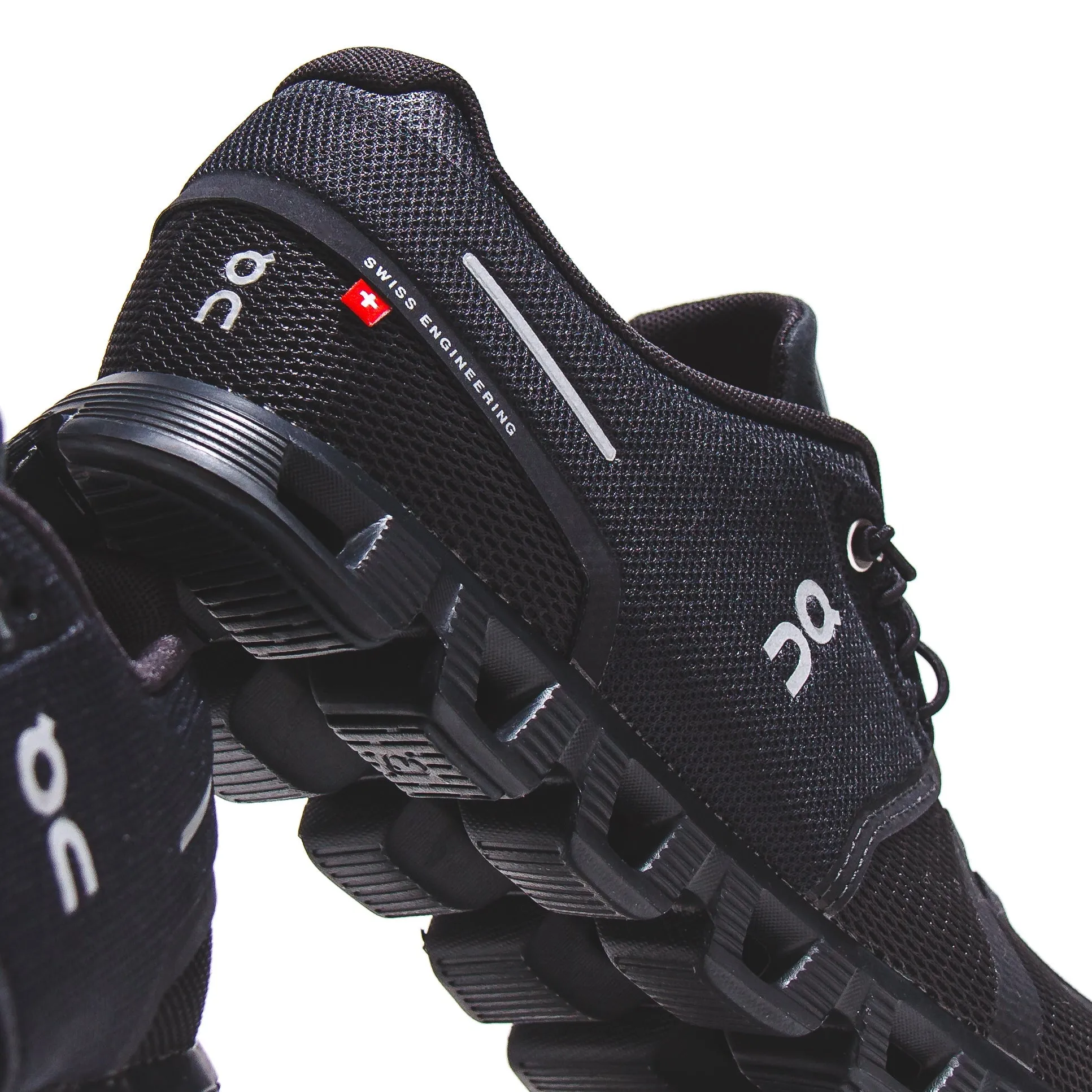 ON Men Running Cloud 5 All Black 59.98986
