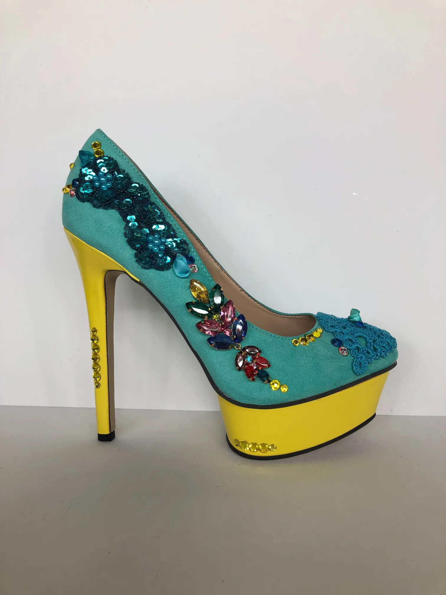 Rainbow pump Size EU 38.5/ USA 8.5