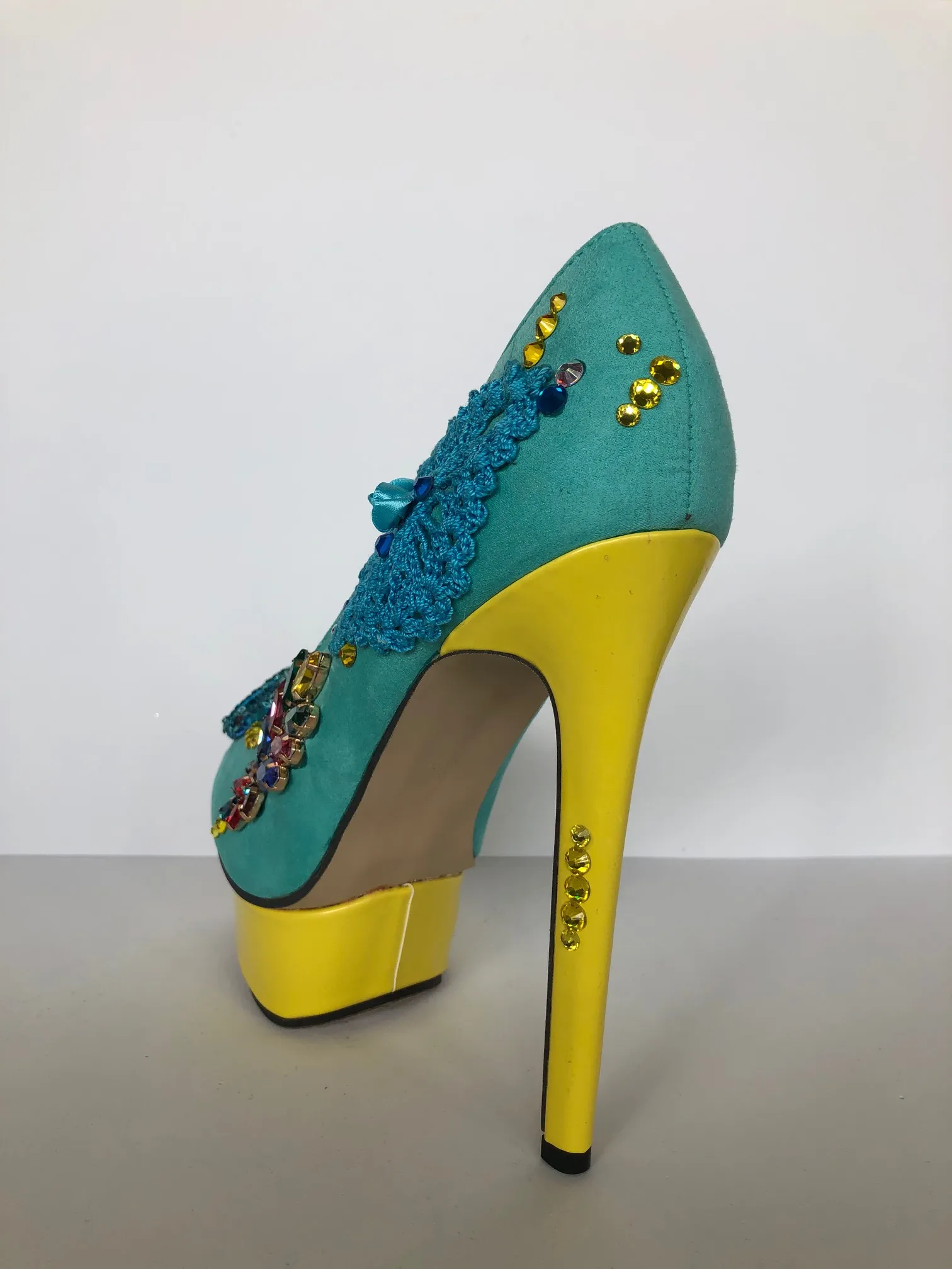 Rainbow pump Size EU 38.5/ USA 8.5