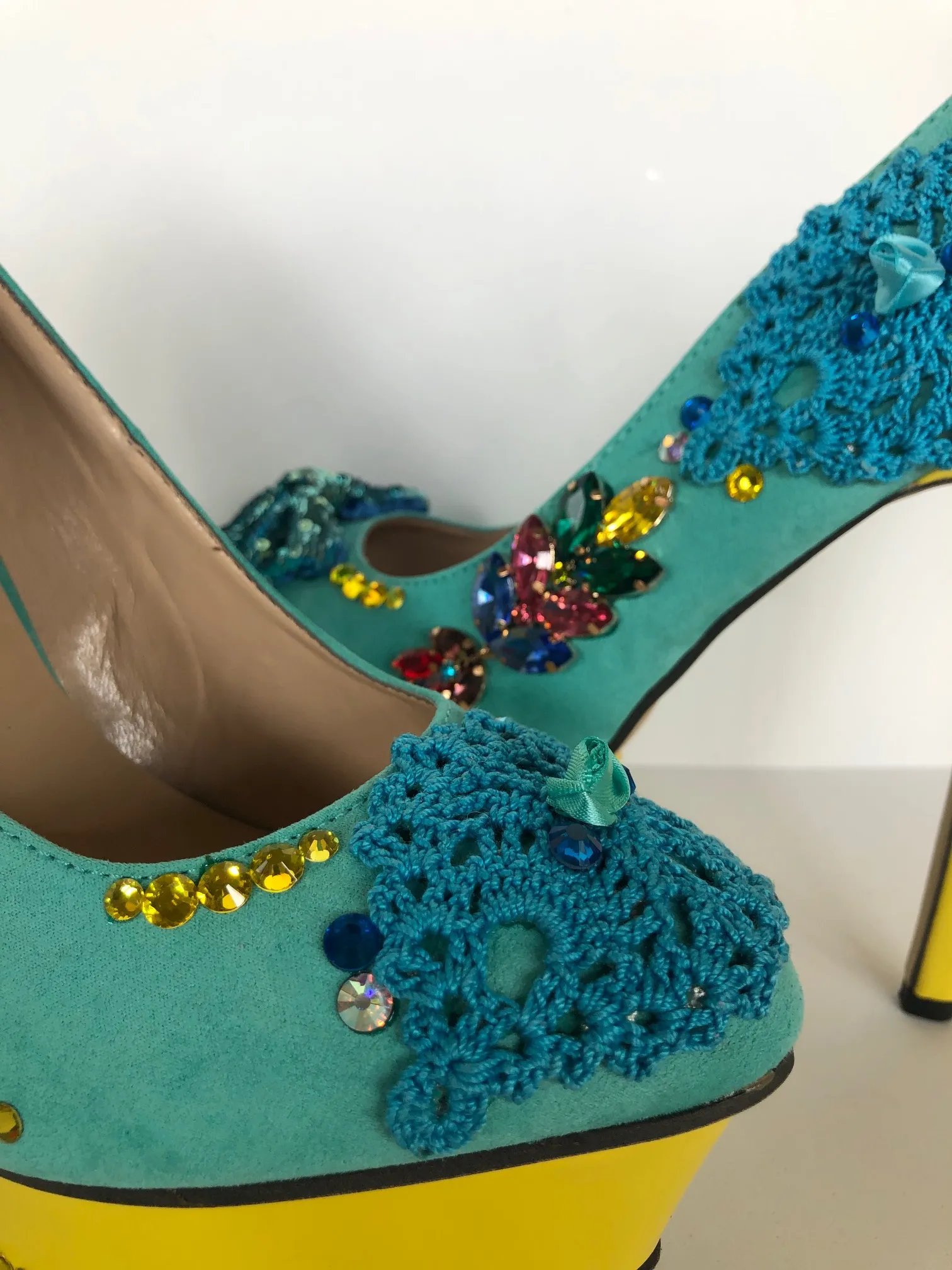 Rainbow pump Size EU 38.5/ USA 8.5