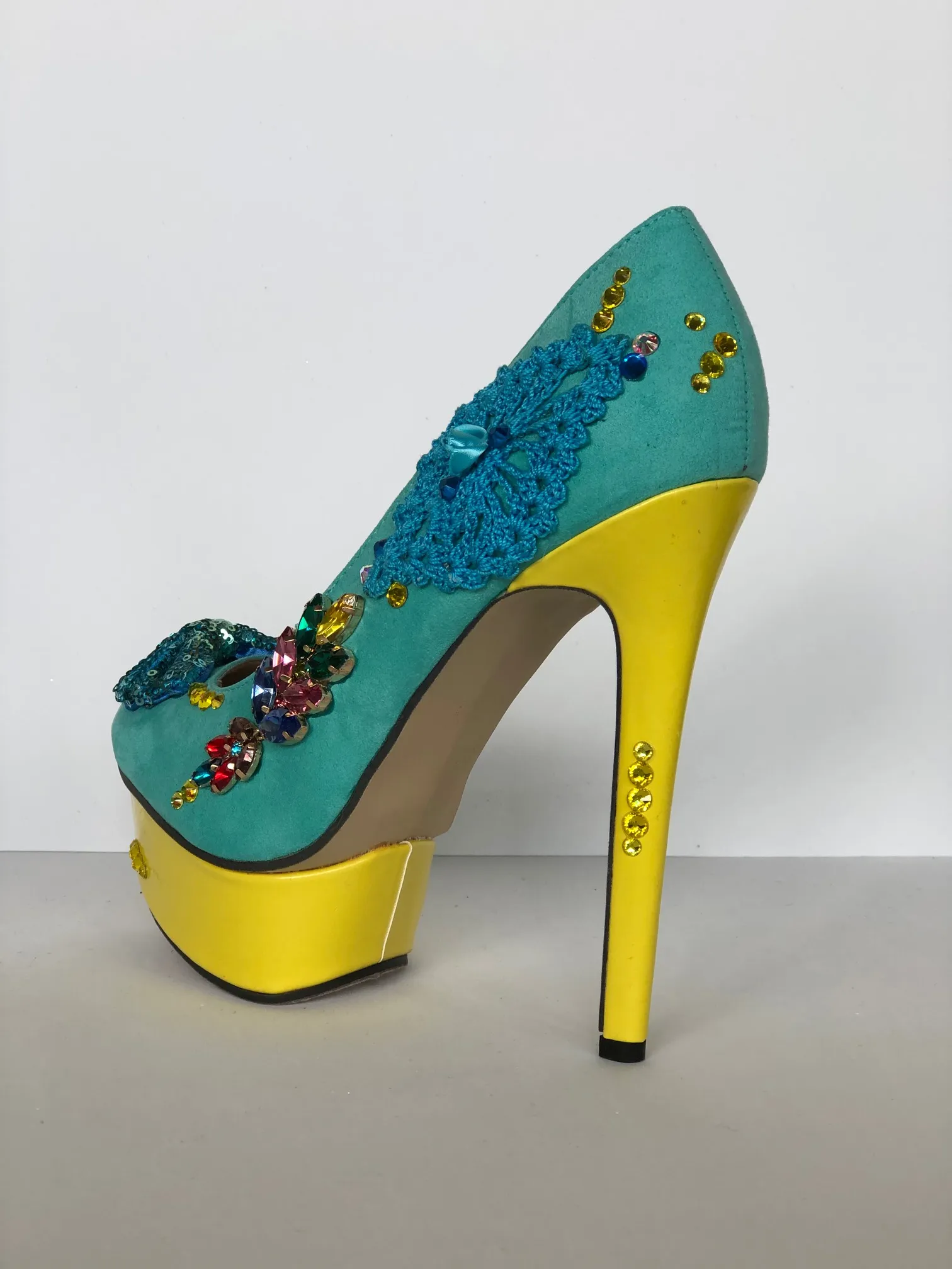 Rainbow pump Size EU 38.5/ USA 8.5