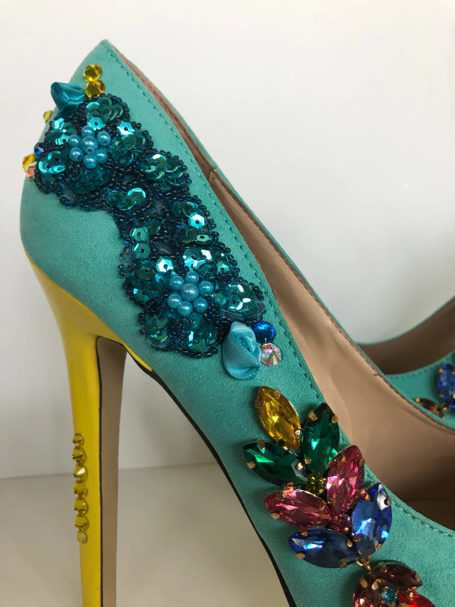 Rainbow pump Size EU 38.5/ USA 8.5