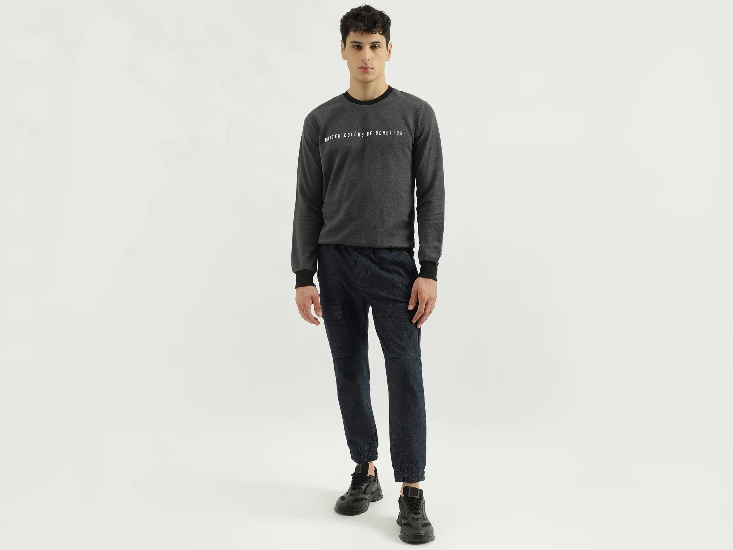 Regular Fit Round Neck Contrast Rib Branded Sweatshirt