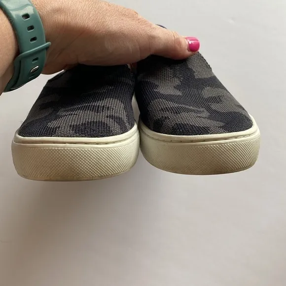 Rothy’s the original shoes camo women’s six 6 black grey VGUC