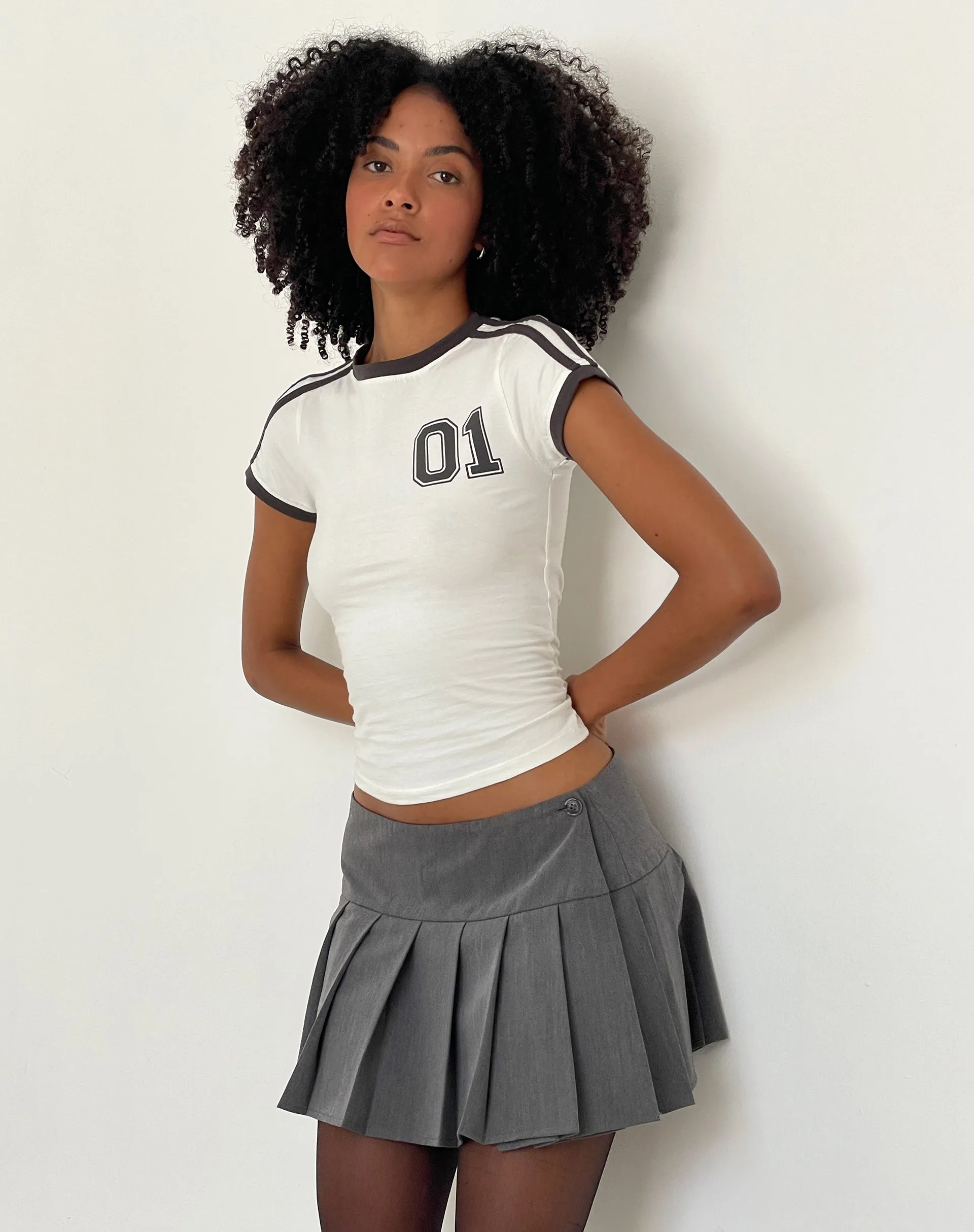 Salda Sporty Tee in Off White with Contrast Binding