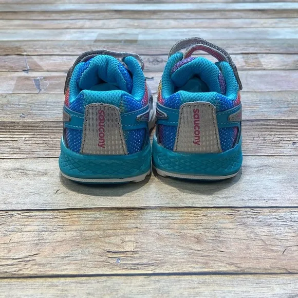 Saucony Ride 10 Jr Running Shoe NWT