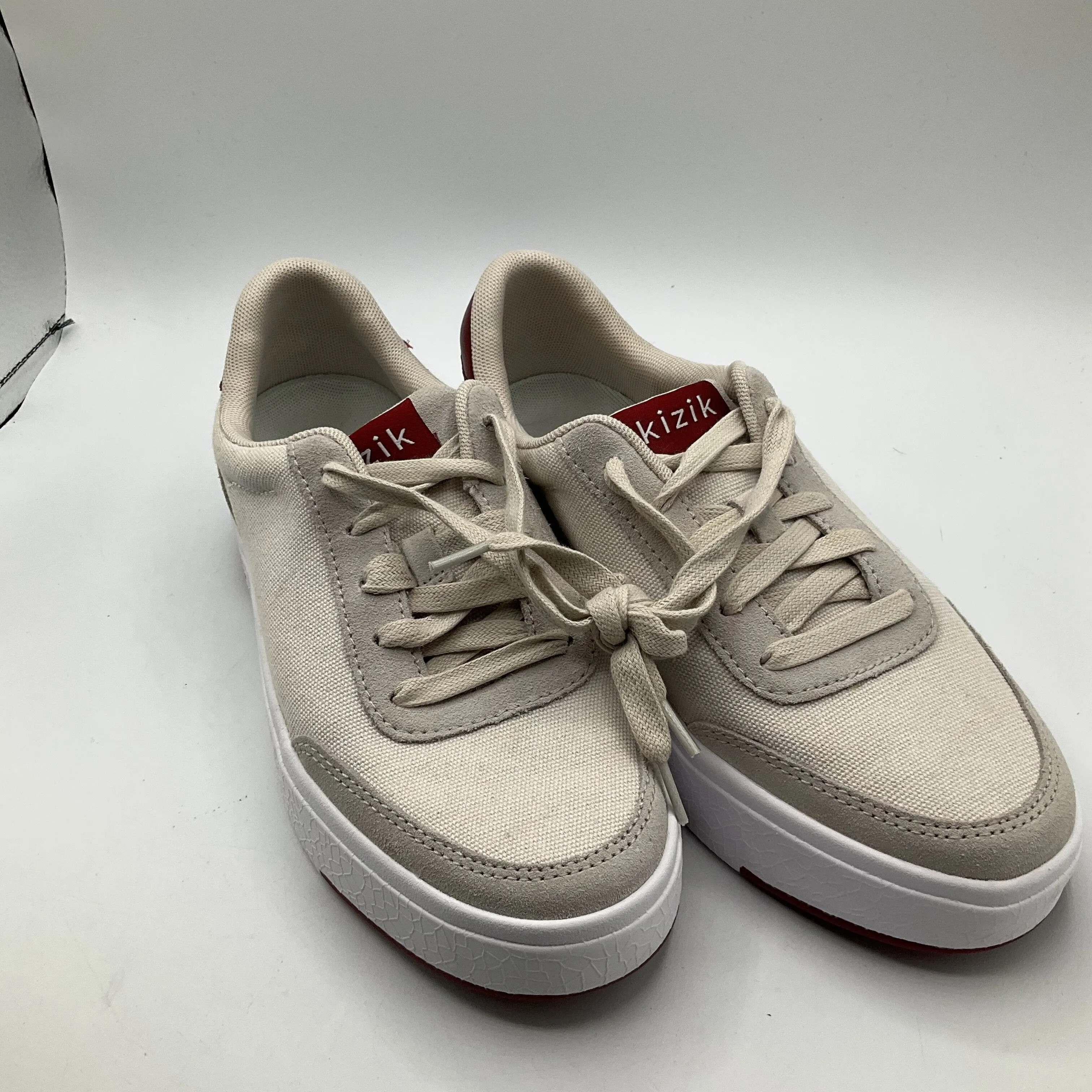 Shoes Sneakers By Cmb  Size: 6.5