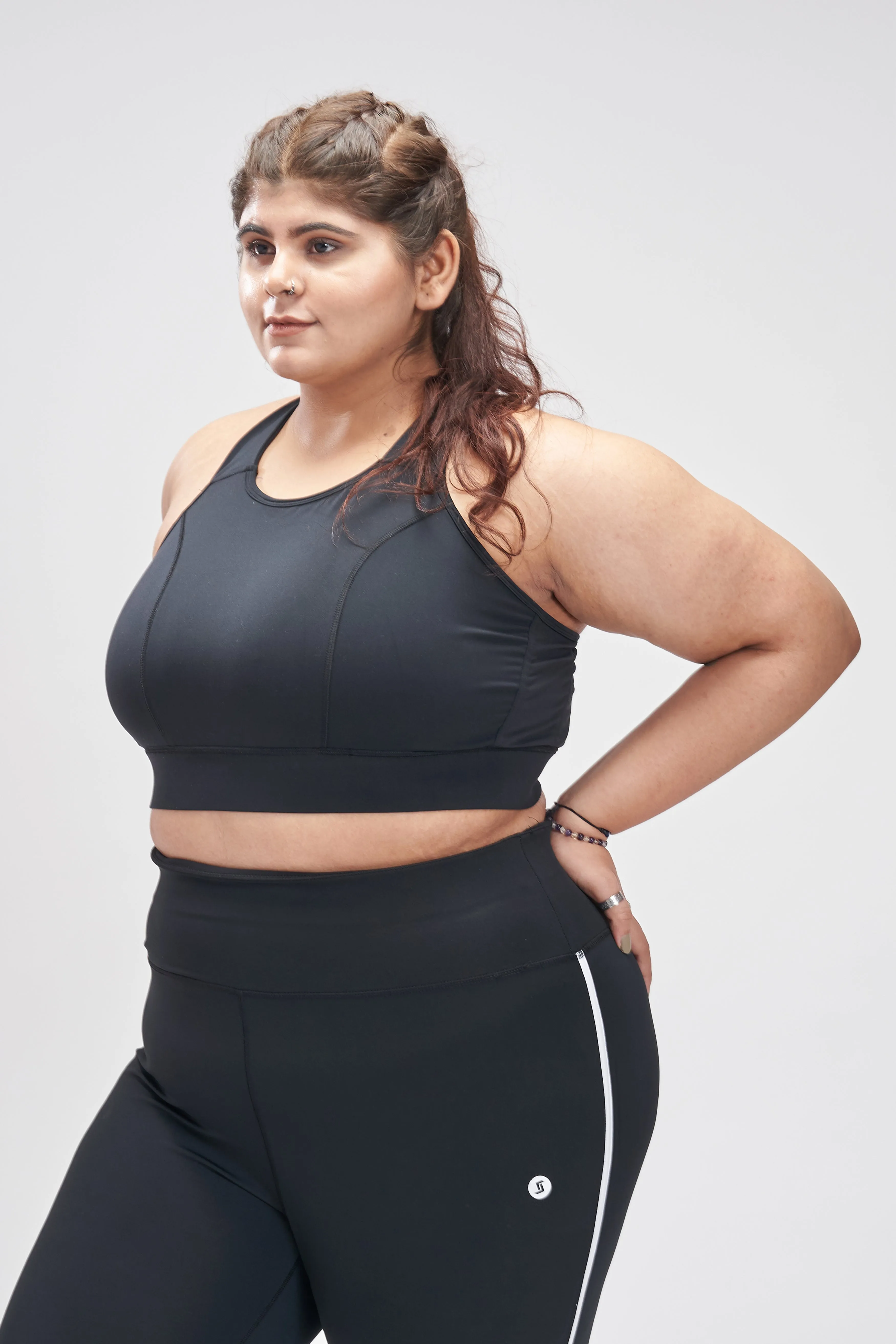 Strappy Sports Bra: Black