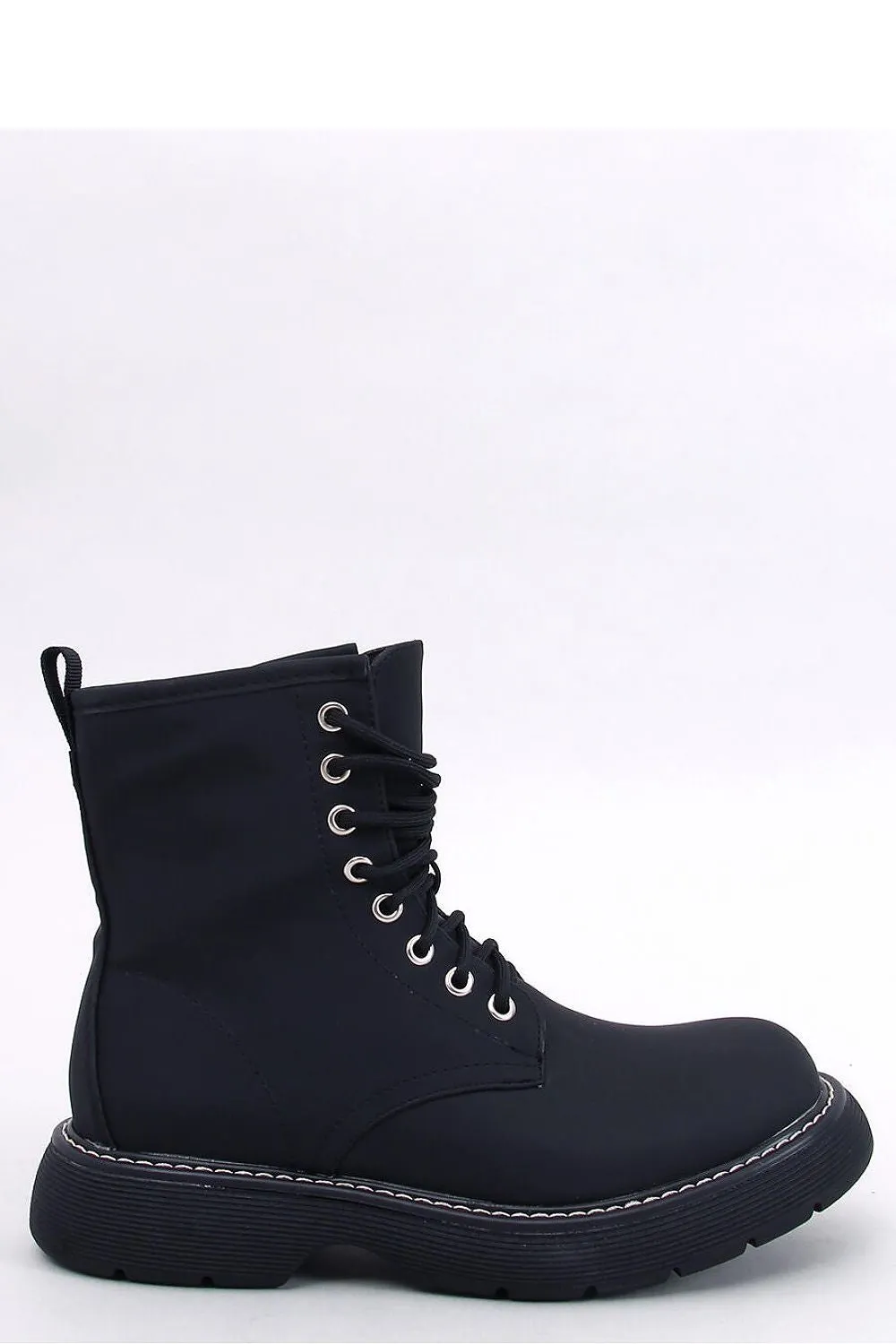 Trapper shoes
