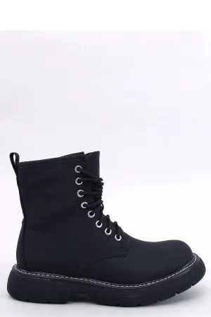Trapper shoes