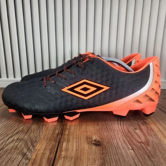 Umbro Men's Sz 13 Club 3.0 FG/MG Soccer Cleats Black Orange Athletic Field Boots