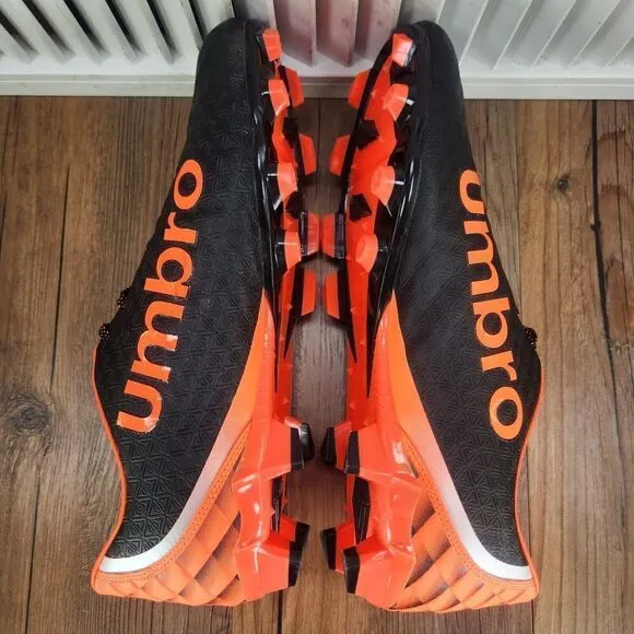 Umbro Men's Sz 13 Club 3.0 FG/MG Soccer Cleats Black Orange Athletic Field Boots