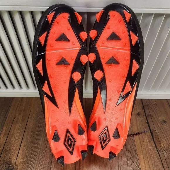 Umbro Men's Sz 13 Club 3.0 FG/MG Soccer Cleats Black Orange Athletic Field Boots
